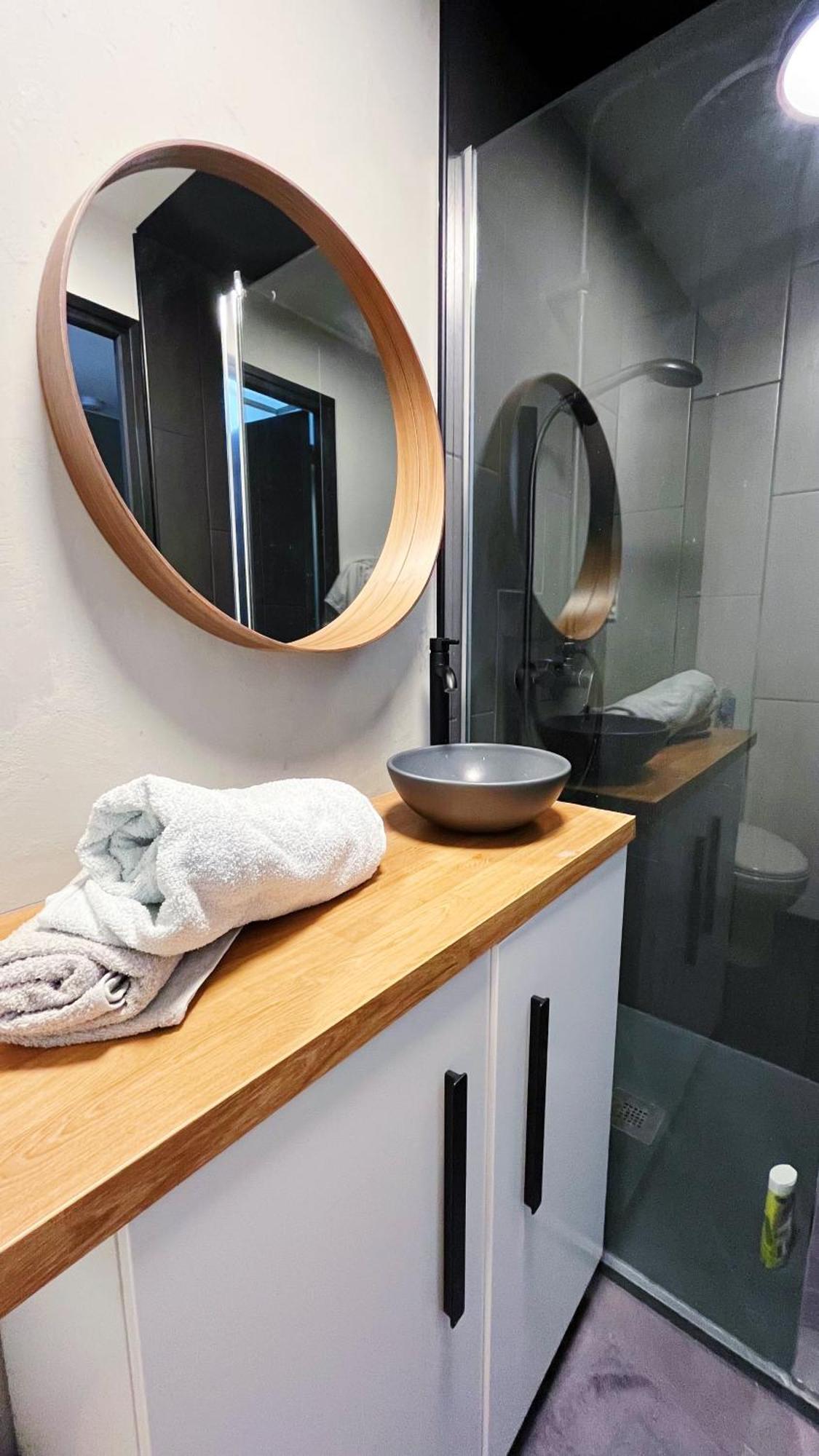 Les Appartements De Romain Et Julien Dijon Exterior foto